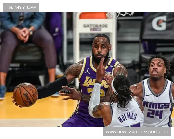 普尔续约僵局可能触发冬窗变动：洛杉矶湖人未来之路迷雾重重